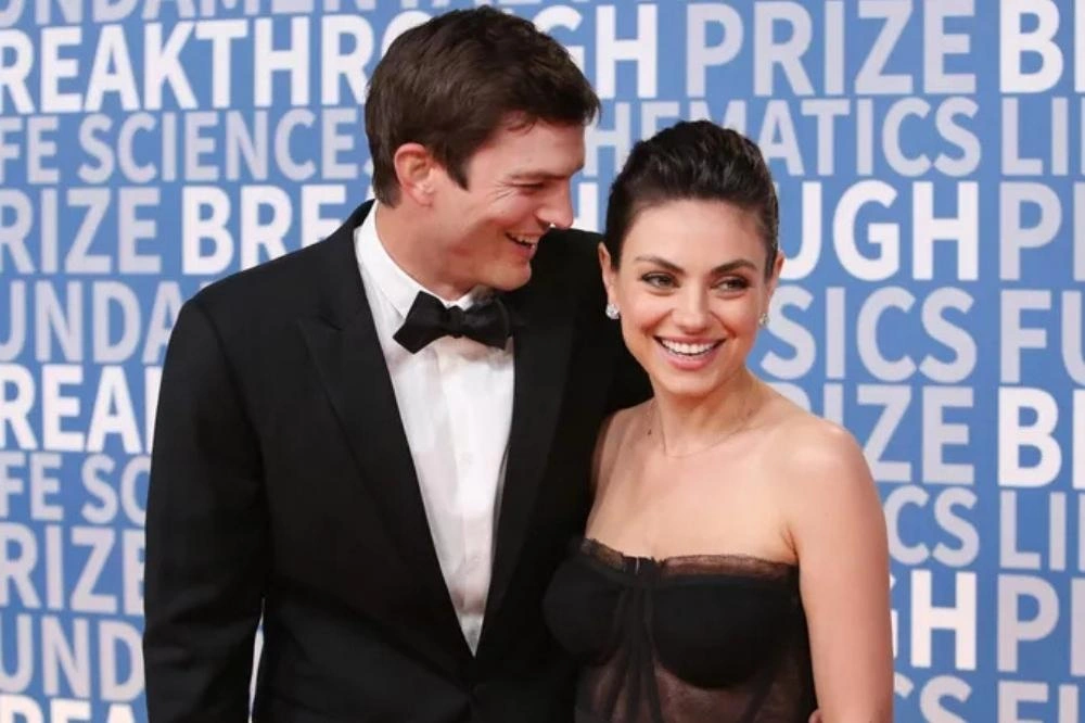 Ashton Kutcher & Mila Kunis