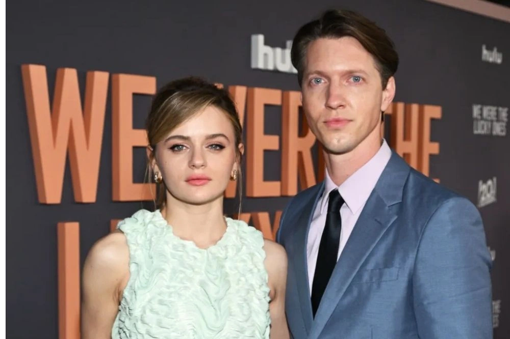 Joey King & Steven Piet: A Young Love Story