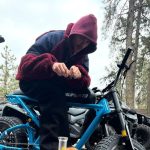 جاستین بیبر در عکسهای جدید در حال کشیدن قلیان دیده شد 3 justin bieber smokes bong in photos after denying drug rumor