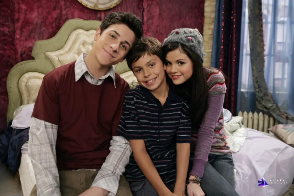 بیوگرافی سلنا گومز ستاره هالیوودی 4 فیلم جادوگران محله ویورلی با بازی سلنا گومز