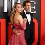 بلیک لایولی در کنار رایان رینولدز