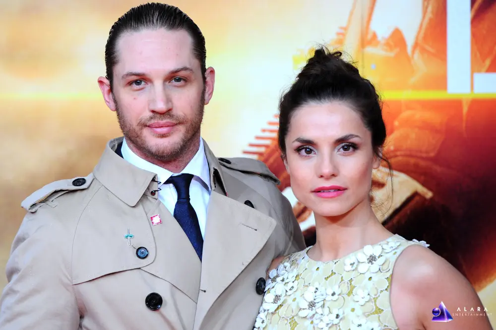 تام هاردی و همسرش