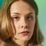 شوک جدید هالیوود؛ اخراج داشا نکراسووا پس از حضور نیک فوئنتس در پادکست 2 داشا نکراسووا