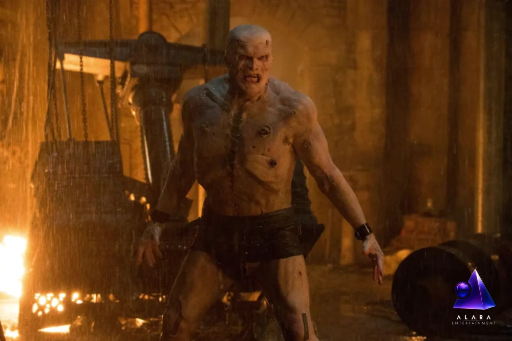 از کارلوف تا الوردی: مقایسه نسخههای فیلم فرانکشتاین و چهرهٔ مخلوق در هر دوره 3 فیلم فرانکشتاین